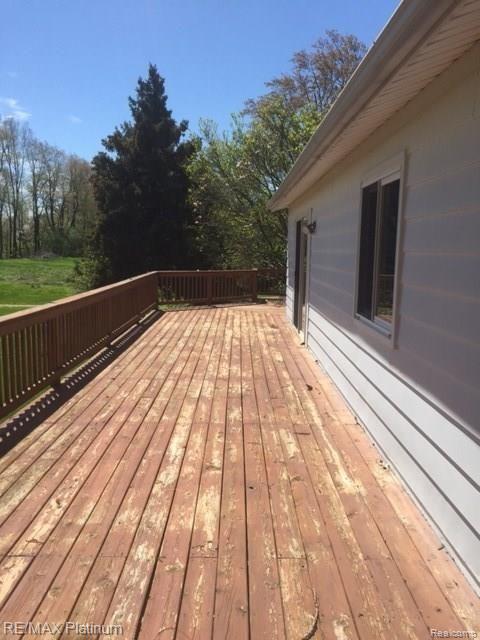 2755 North Hughes Road Howell, MI 48855 - Photo 11 of 57 Front Deck view facing South