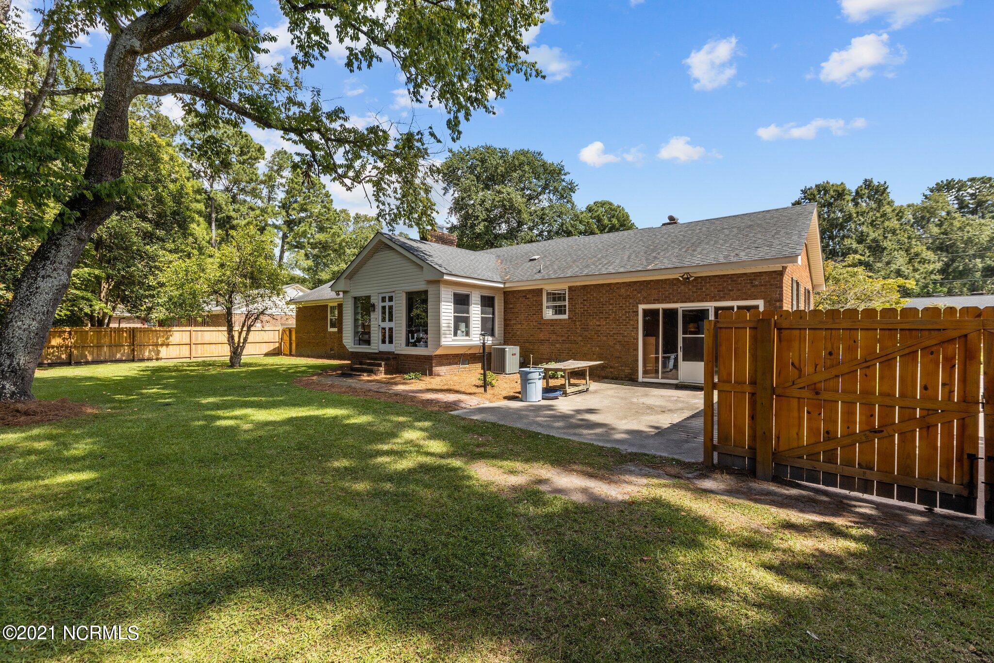 110 Crown Point Road Greenville, NC 27858 - Photo 23 of 29 12-web-or-mls-IMGL7822