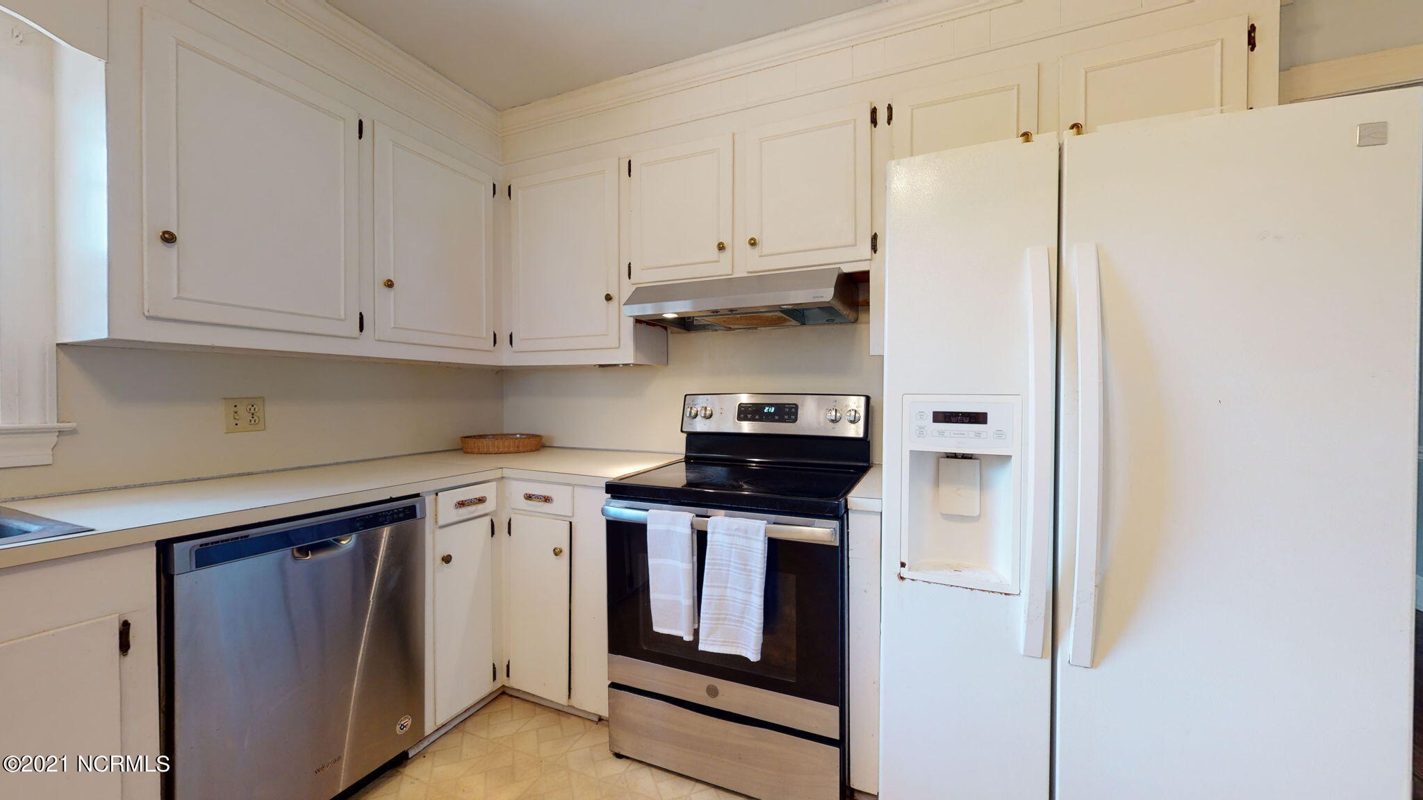 110 Crown Point Road Greenville, NC 27858 - Photo 8 of 29 27-web-or-mls-110-Crown-Point-Rd-Greenvi
