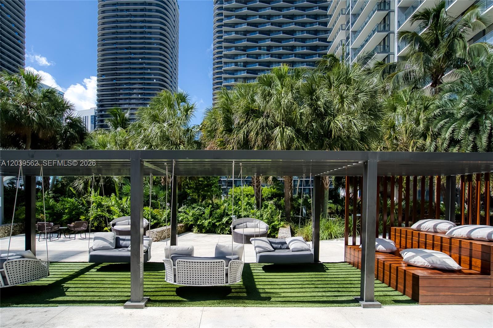 88 Southwest 7th Street, Unit 1006 Miami, FL 33130 - Photo 33 of 49