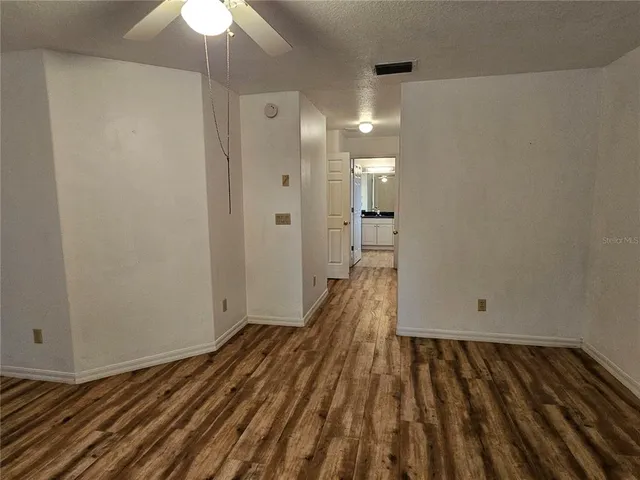 $359,900 | 5692 Northeast 62nd Court Road, Silver Springs, FL 34488