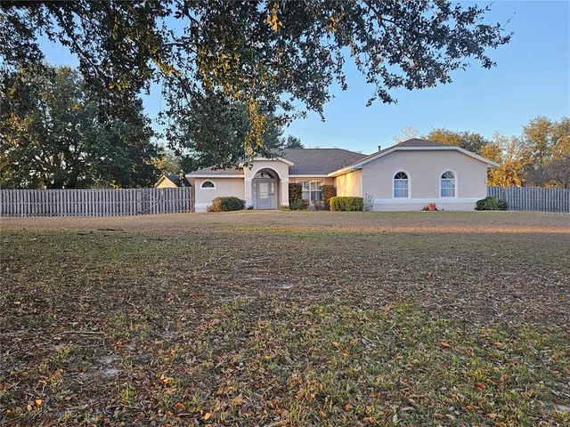$359,900 | 5692 Northeast 62nd Court Road, Silver Springs, FL 34488