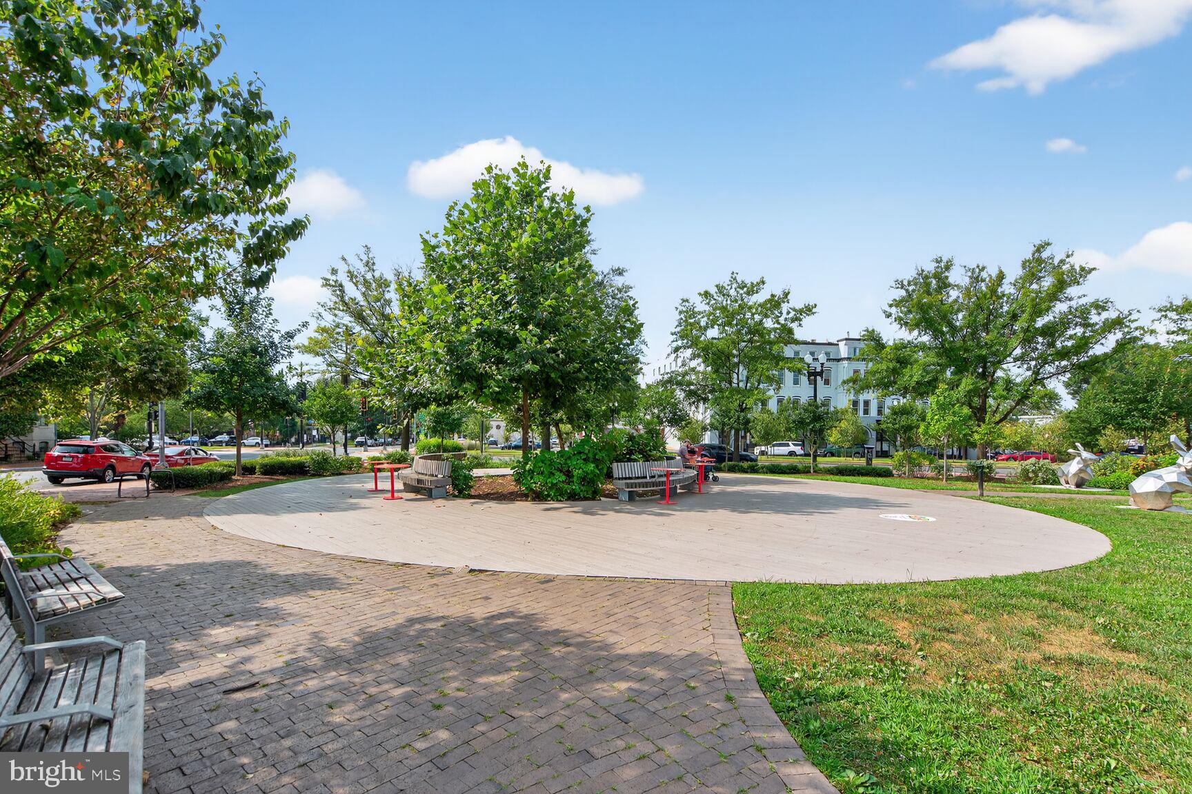 905 South Carolina Avenue Southeast, Unit 6 Washington, DC 20003 - Photo 25 of 36