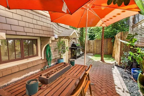 $889,000 | 2301 Capitol Avenue, Sacramento, CA 95816