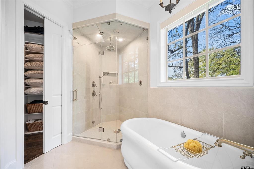 2015 Stonegate Boulevard Tyler, TX 75703 - Photo 18 of 40