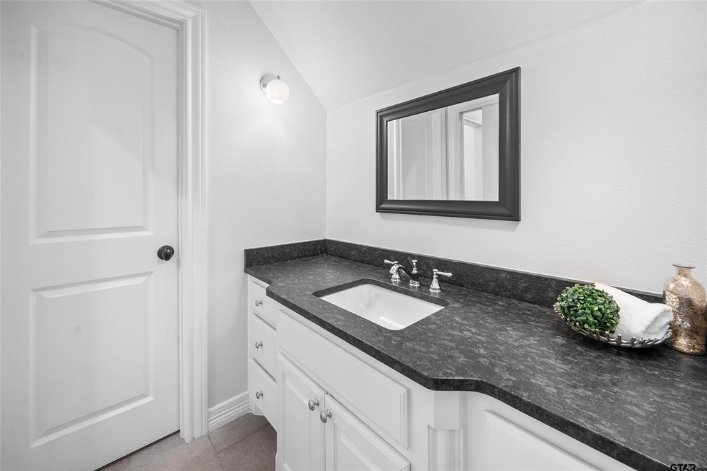 2015 Stonegate Boulevard Tyler, TX 75703 - Photo 27 of 40