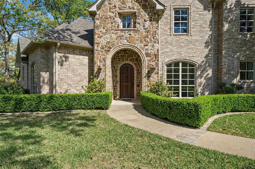 2015 Stonegate Boulevard Tyler, TX 75703 - Photo 3 of 40