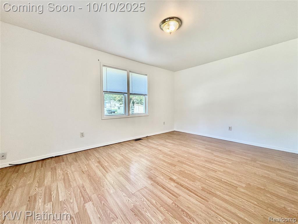6493 Benoit Road Algonac, MI 48001 - Photo 5 of 21
