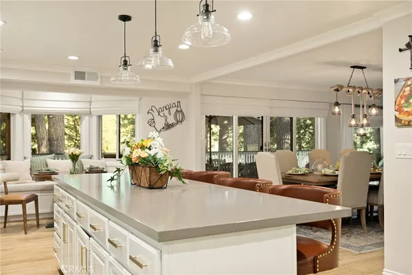 $1,795,000 | 157 Brentwood Drive, Lake Arrowhead, CA 92352