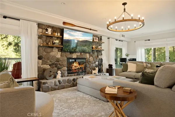 $1,795,000 | 157 Brentwood Drive, Lake Arrowhead, CA 92352
