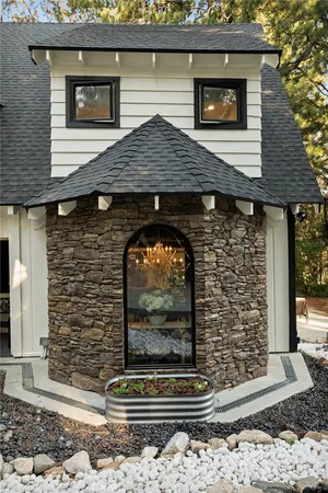 $1,795,000 | 157 Brentwood Drive, Lake Arrowhead, CA 92352