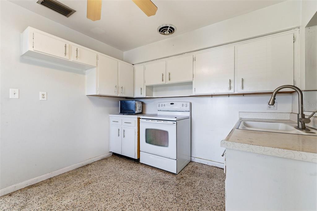 3113 West Dewey Street Tampa, FL 33607 - Photo 12 of 25