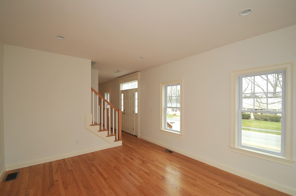 20 Spring Valley Road Natick, MA 01760 - Photo 9 of 29