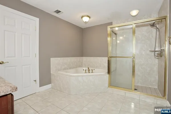 $5,200 | 26 Candlewood Drive, Old Tappan, NJ 07675