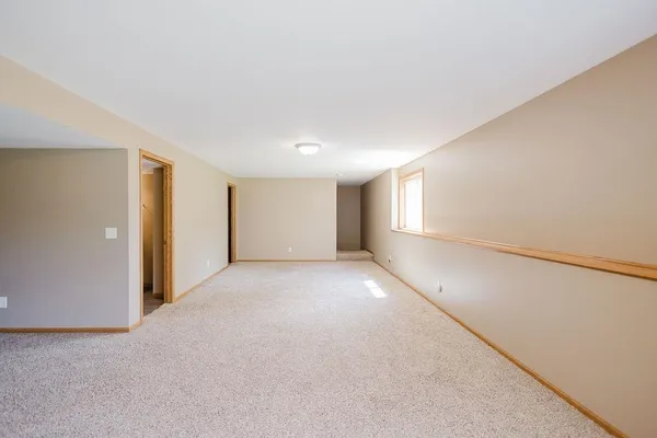 $359,000 | 905 Heather Lane, Platteville, WI 53818