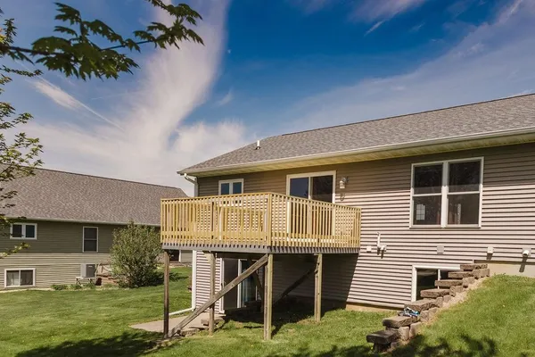 $359,000 | 905 Heather Lane, Platteville, WI 53818