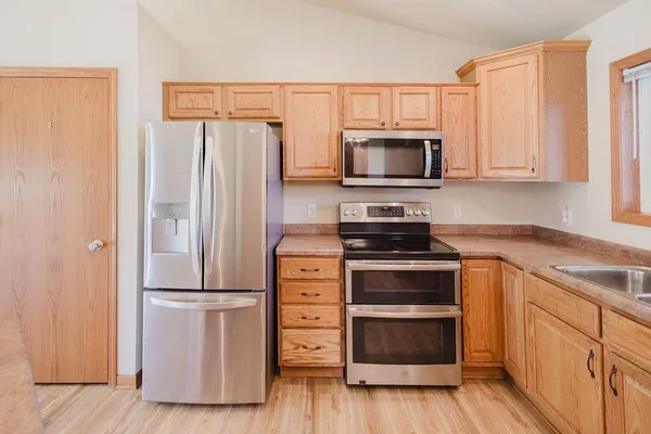 $359,000 | 905 Heather Lane, Platteville, WI 53818