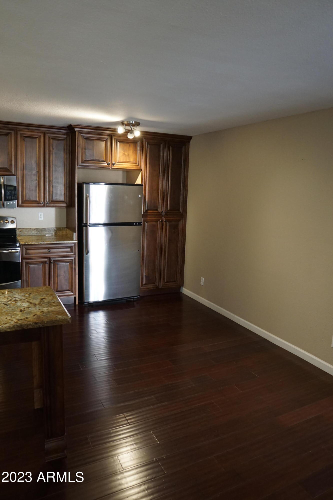 5525 East Thomas Road, Unit K1 Phoenix, AZ 85018 - Photo 24 of 46 Dining area kitchen