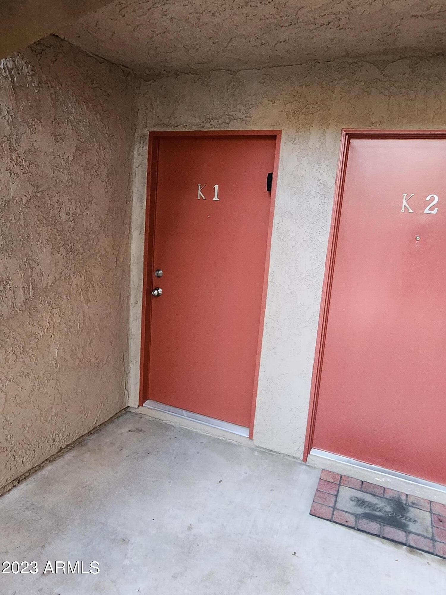 5525 East Thomas Road, Unit K1 Phoenix, AZ 85018 - Photo 45 of 46 K1 Front Door