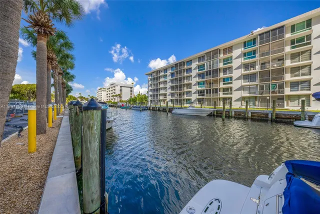 $4,500 | 1800 Northeast 114th Street, Unit 506, Miami, FL 33181