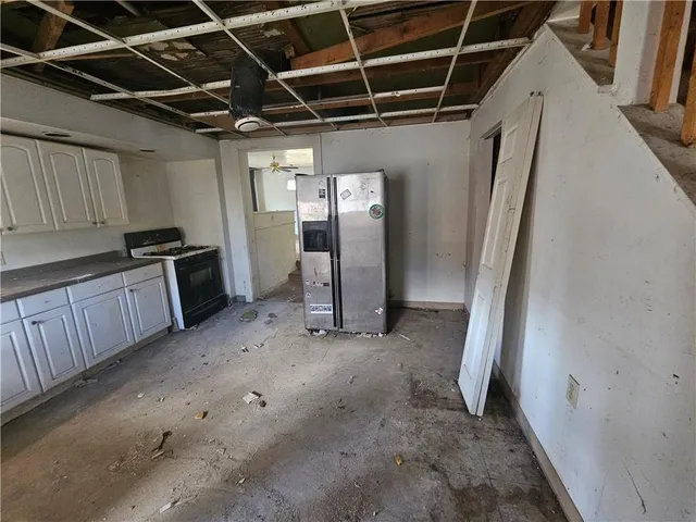 a view of a storage & utility room