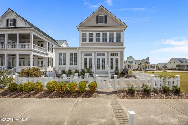 $1,098,000 | 365 Harborside Drive, Oriental, NC 28571