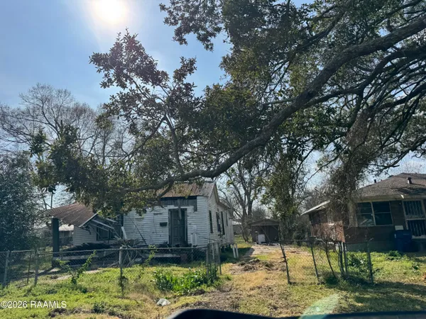 $9,800 | Undisclosed Address, Crowley, LA 70526