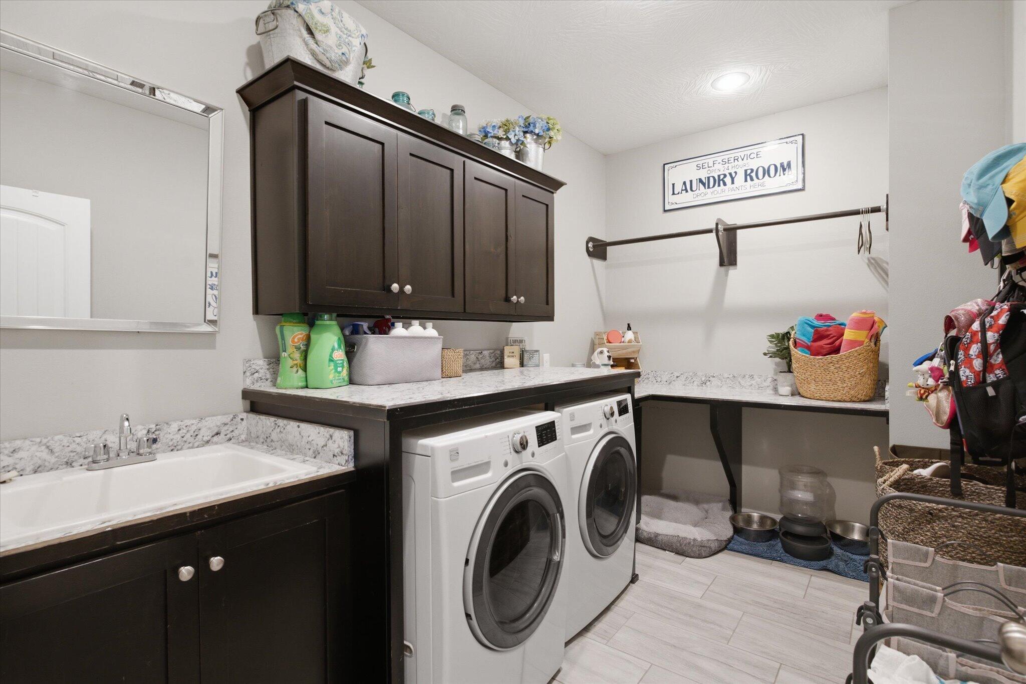 1337 Rosedale Road Nixa, MO 65714 - Photo 18 of 24 Laundry room