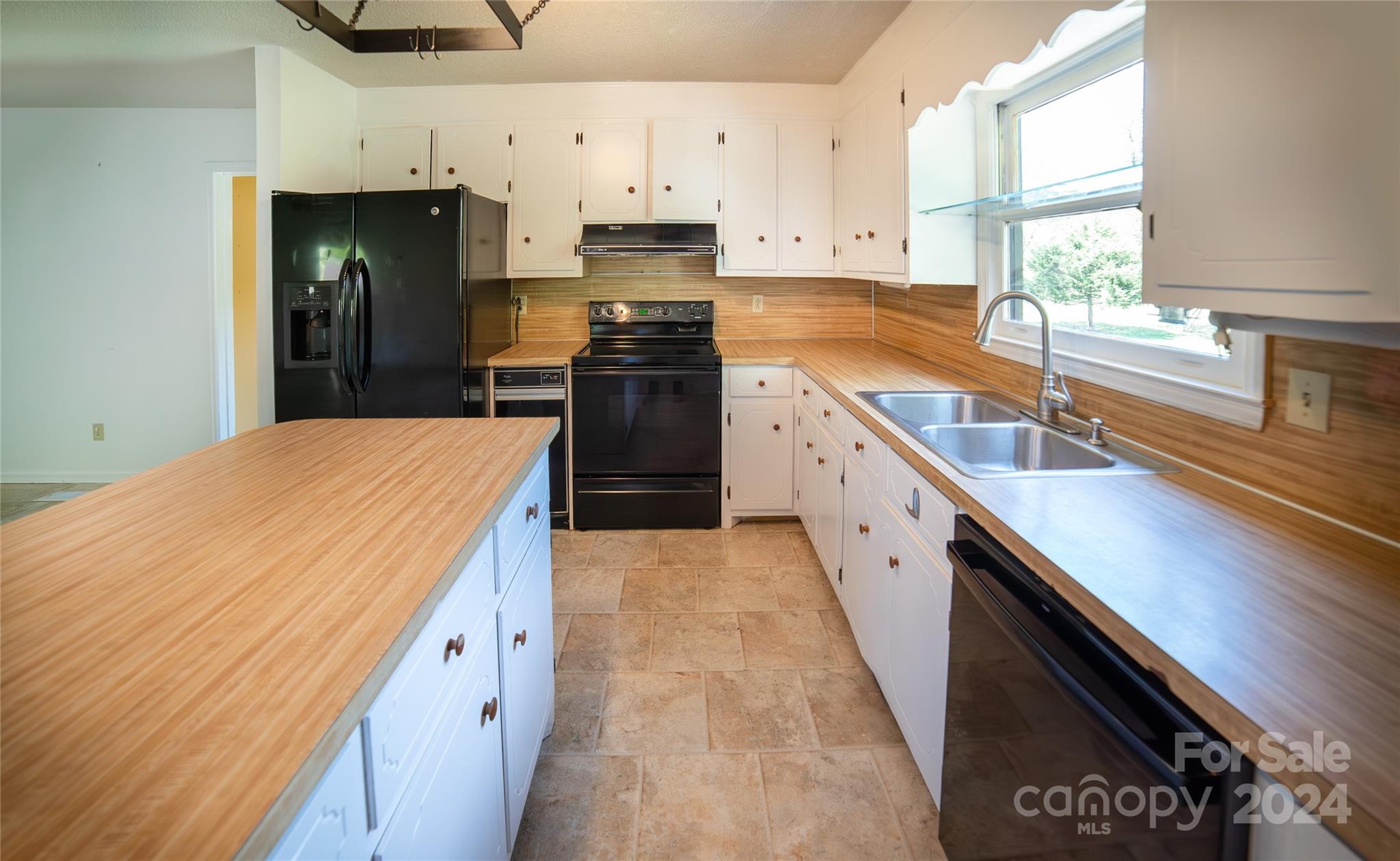 422 Bost Road Morganton, NC 28655 - Photo 9 of 26 Gallery Image 9