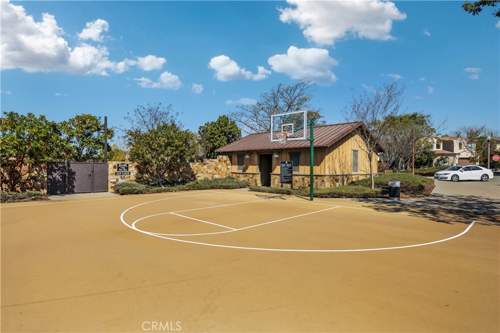 115 Prairie Rose Irvine, CA 92618 - Photo 2 of 10