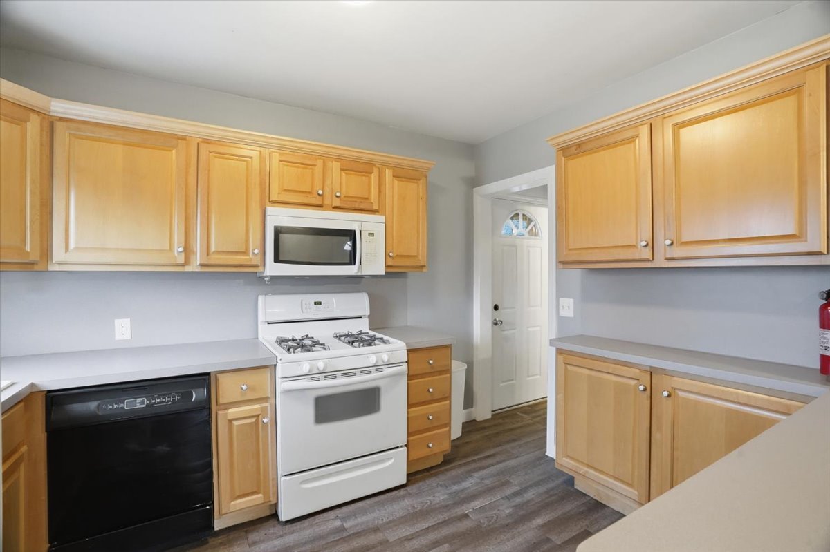 35669 North Benjamin Avenue Ingleside, IL 60041 - Photo 11 of 22