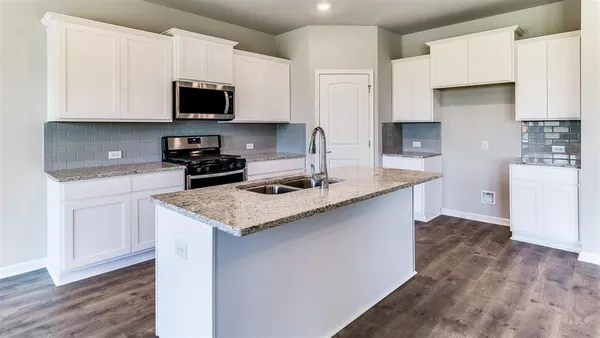 $377,400 | 4698 East Ridge Road, Lake Charles, LA 70607