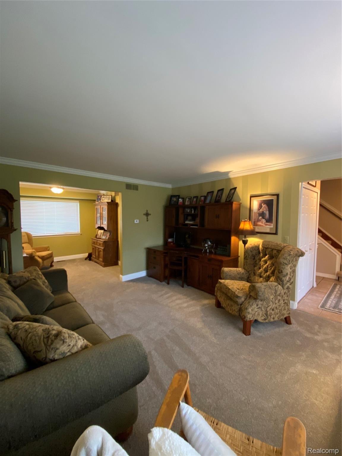 24837 Pheasant Run Road Flat Rock, MI 48134 - Photo 7 of 25 1E2E1923-37C7-40BF-A0E0-4FE9AE253A4B.jpeg