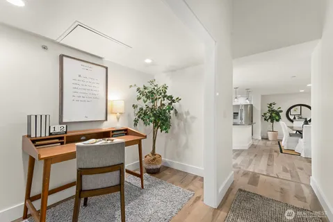 $995,000 | 745 Bellevue Avenue East, Unit 401, Seattle, WA 98102