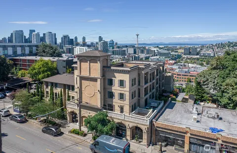 $995,000 | 745 Bellevue Avenue East, Unit 401, Seattle, WA 98102