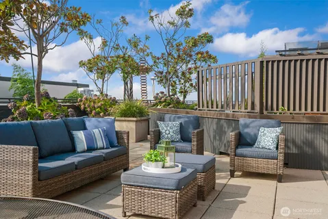 $995,000 | 745 Bellevue Avenue East, Unit 401, Seattle, WA 98102