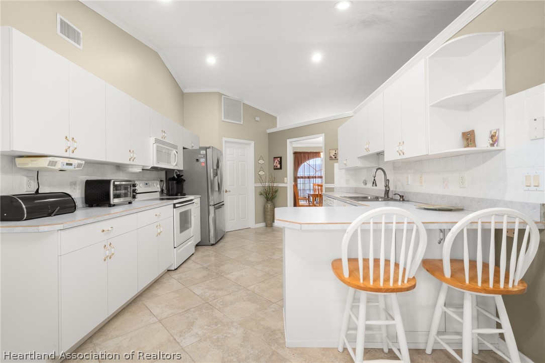 200 Maple Lane Sebring, FL 33876 - Photo 12 of 43