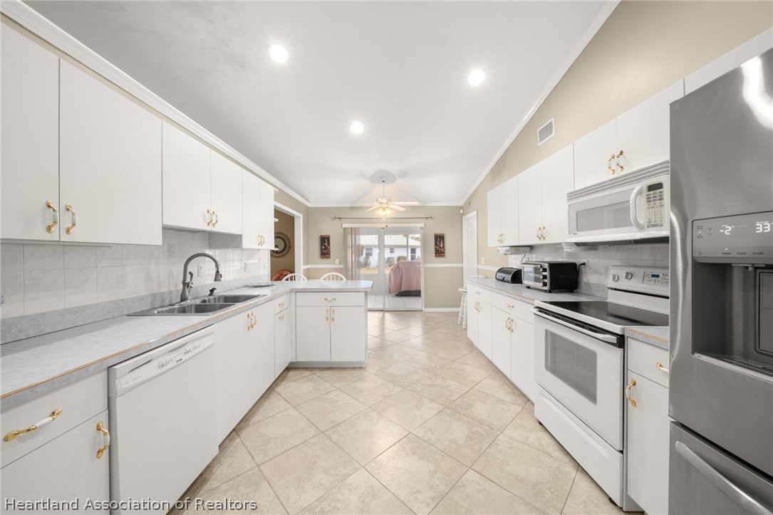200 Maple Lane Sebring, FL 33876 - Photo 15 of 43