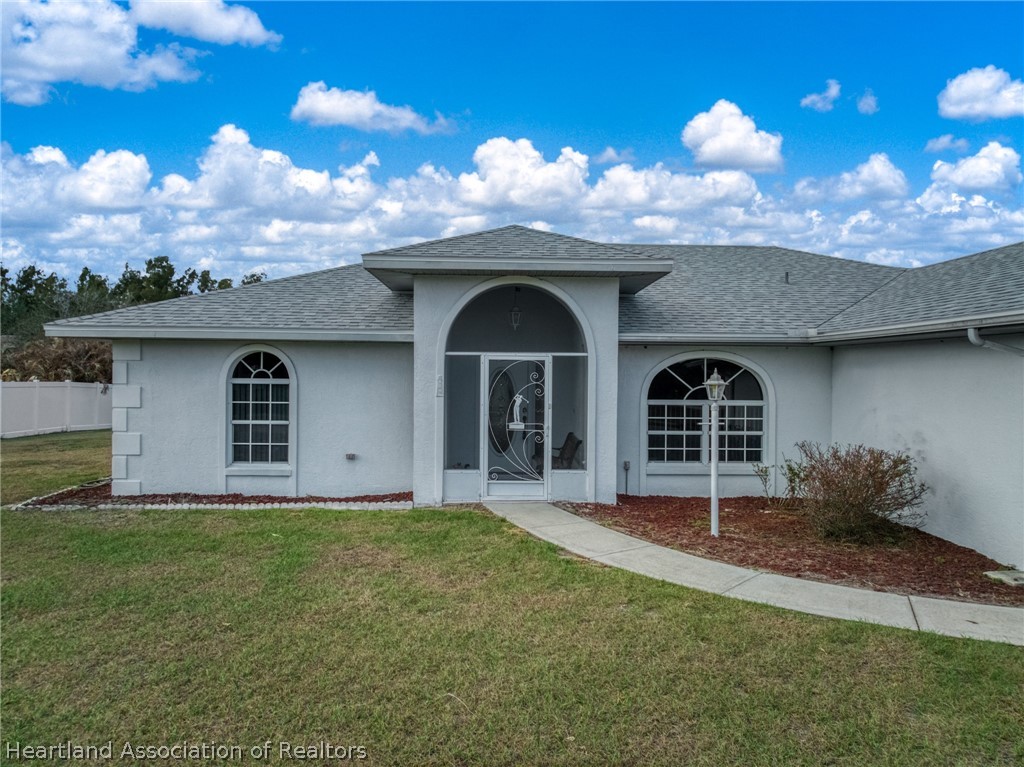 200 Maple Lane Sebring, FL 33876 - Photo 3 of 43