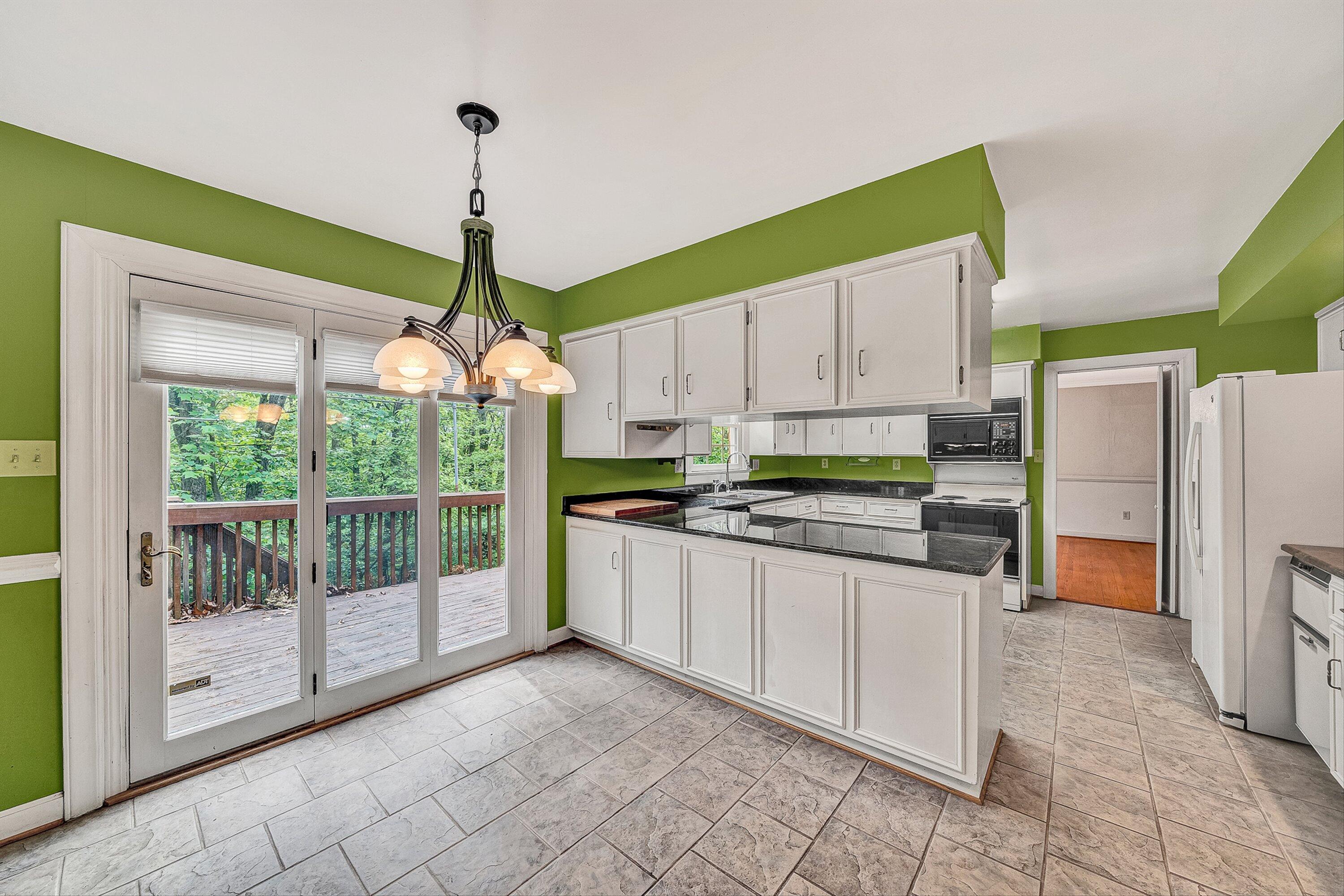 5206 Falcon Ridge Road Roanoke, VA 24018 - Photo 15 of 38 15-VM-06810