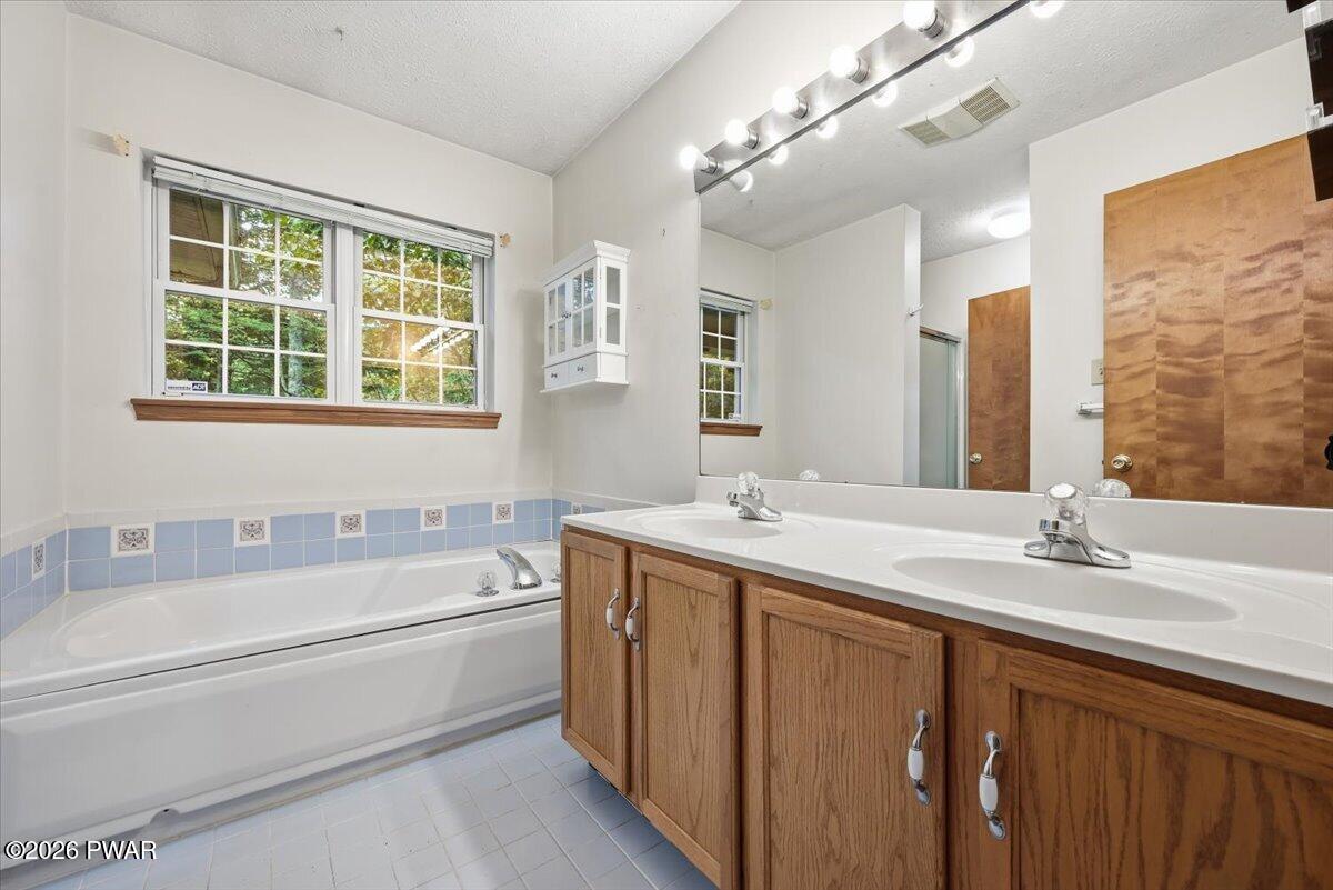 518 Gandolf Road Tamiment, PA 18371 - Photo 41 of 74 Gallery Image 41