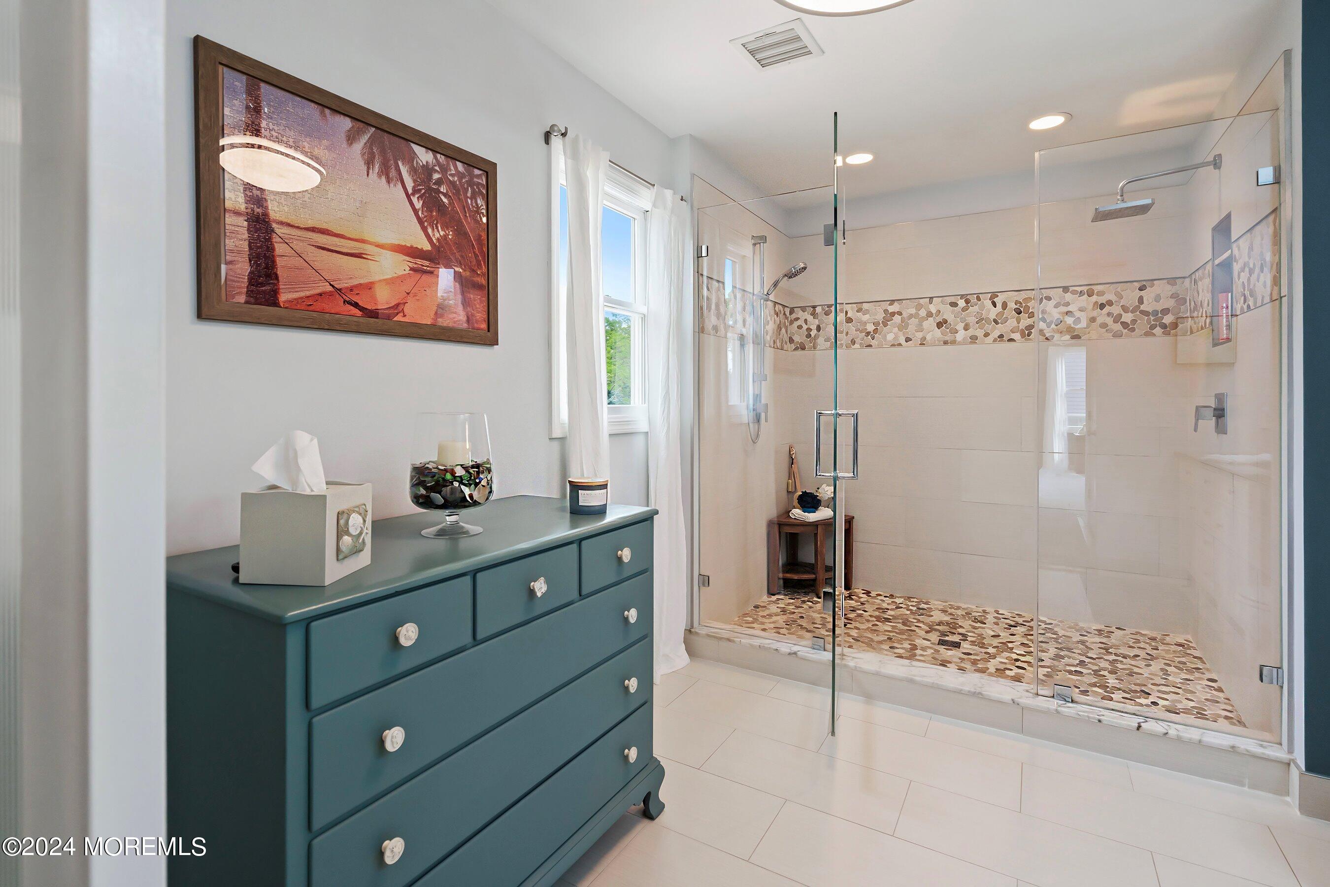 2208 N Road Point Pleasant, NJ 08742 - Photo 21 of 39 26-PrimaryBath 2B