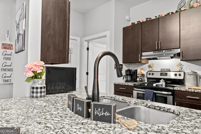 $364,500 | 370 Park Street, Unit 8, Madison, GA 30650