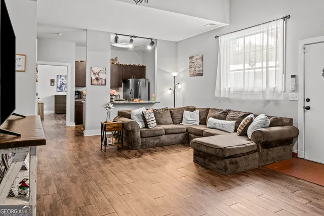 $364,500 | 370 Park Street, Unit 8, Madison, GA 30650