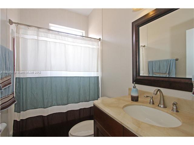 2430 Southwest 153rd Path Miami, FL 33185 - Photo 14 of 21 Gallery Image 14