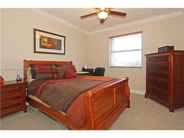 2430 Southwest 153rd Path Miami, FL 33185 - Photo 15 of 21 Gallery Image 15