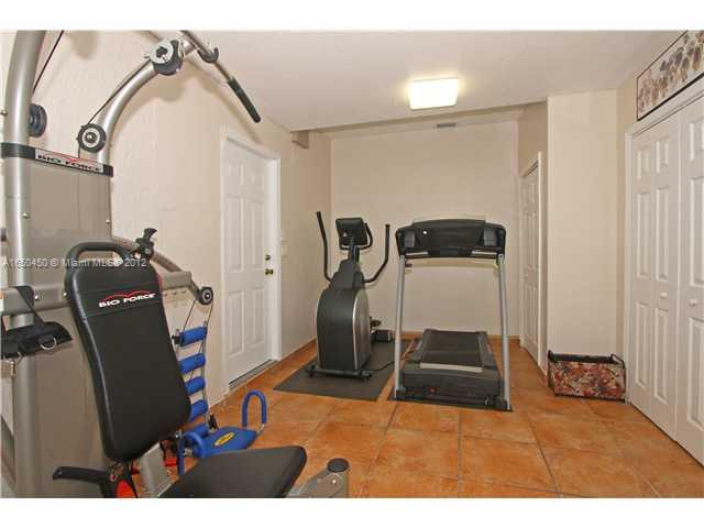 2430 Southwest 153rd Path Miami, FL 33185 - Photo 17 of 21 Gallery Image 17