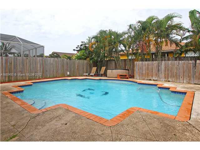 2430 Southwest 153rd Path Miami, FL 33185 - Photo 19 of 21 Gallery Image 19