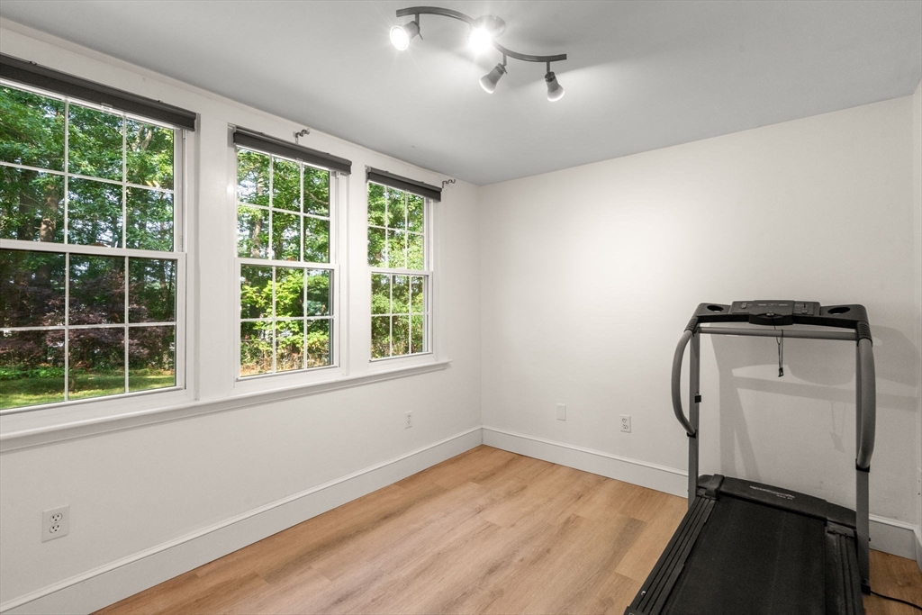 8 Randall Road Kingston, MA 02364 - Photo 8 of 24