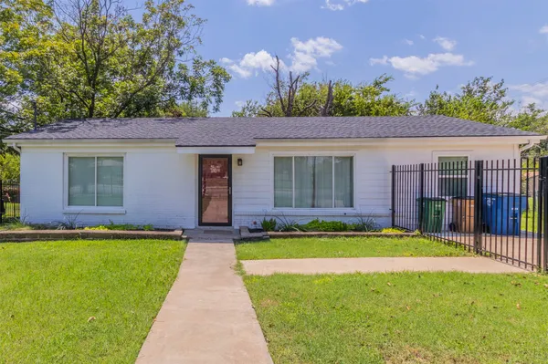 $2,000 | 2903 Rogge Lane, Austin, TX 78723